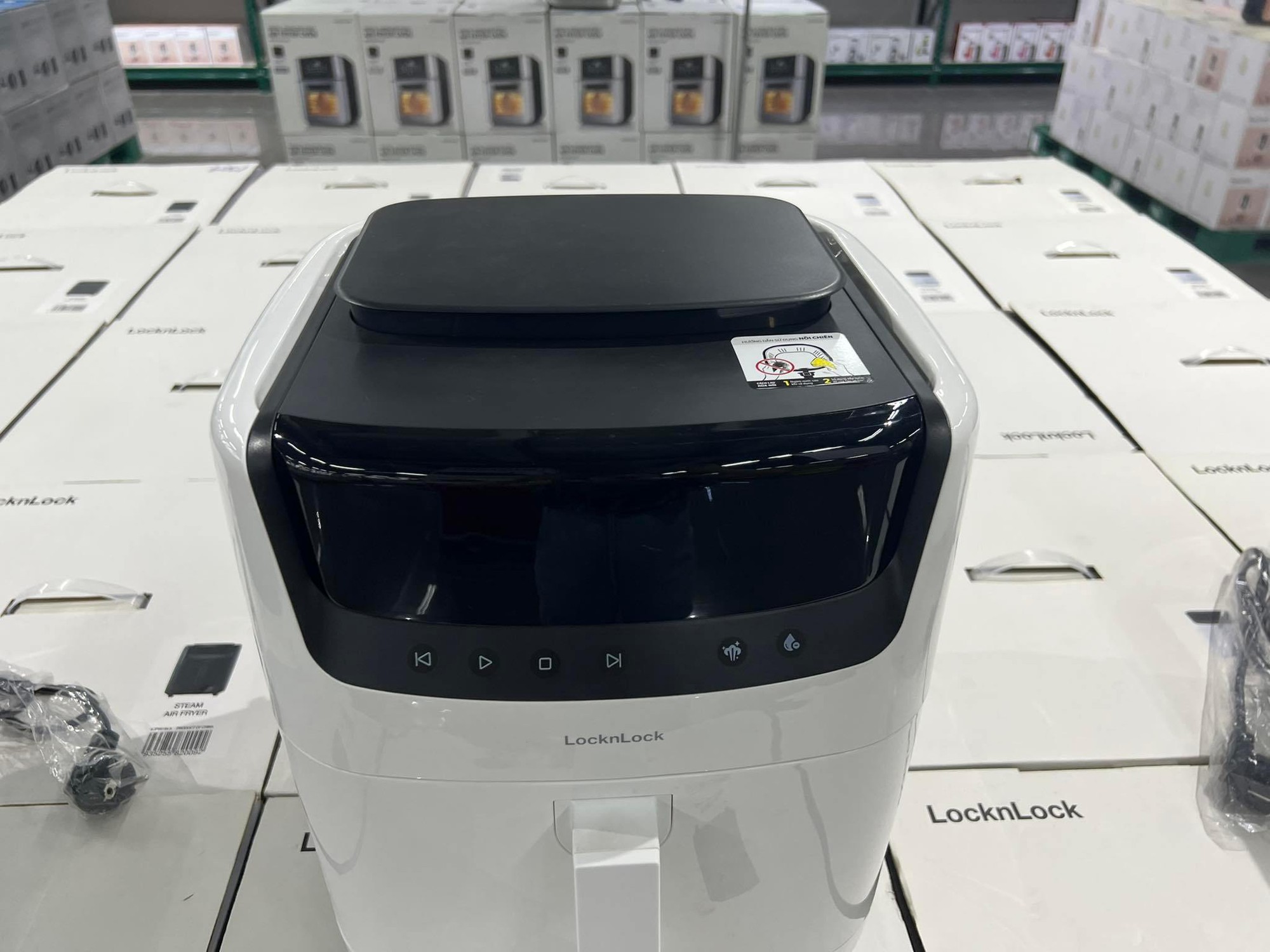 5 sai lầm khi dùng nồi chiên không dầu khiến nồi nhanh hỏng, gây hại sức khỏe- Ảnh 7. 5 sai lầm khi dùng nồi chiên không dầu khiến nồi nhanh hỏng, gây hại sức khỏe- Ảnh 7.