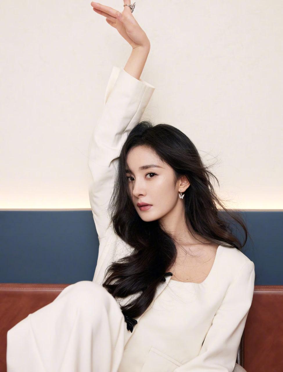 15 triết lý sống của Dương Mịch ở tuổi 40: "Tôi không phải là tiền, không thể khiến ai cũng thích"- Ảnh 2.