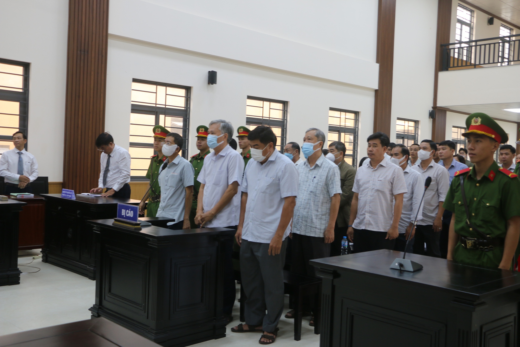 Vạch trần sai phạm cựu Phó Chủ tịch UBND TP Long Xuyên gây thiệt hại nghiêm trọng - Ảnh 2. Vạch trần sai phạm cựu Phó Chủ tịch UBND TP Long Xuyên gây thiệt hại nghiêm trọng - Ảnh 2.