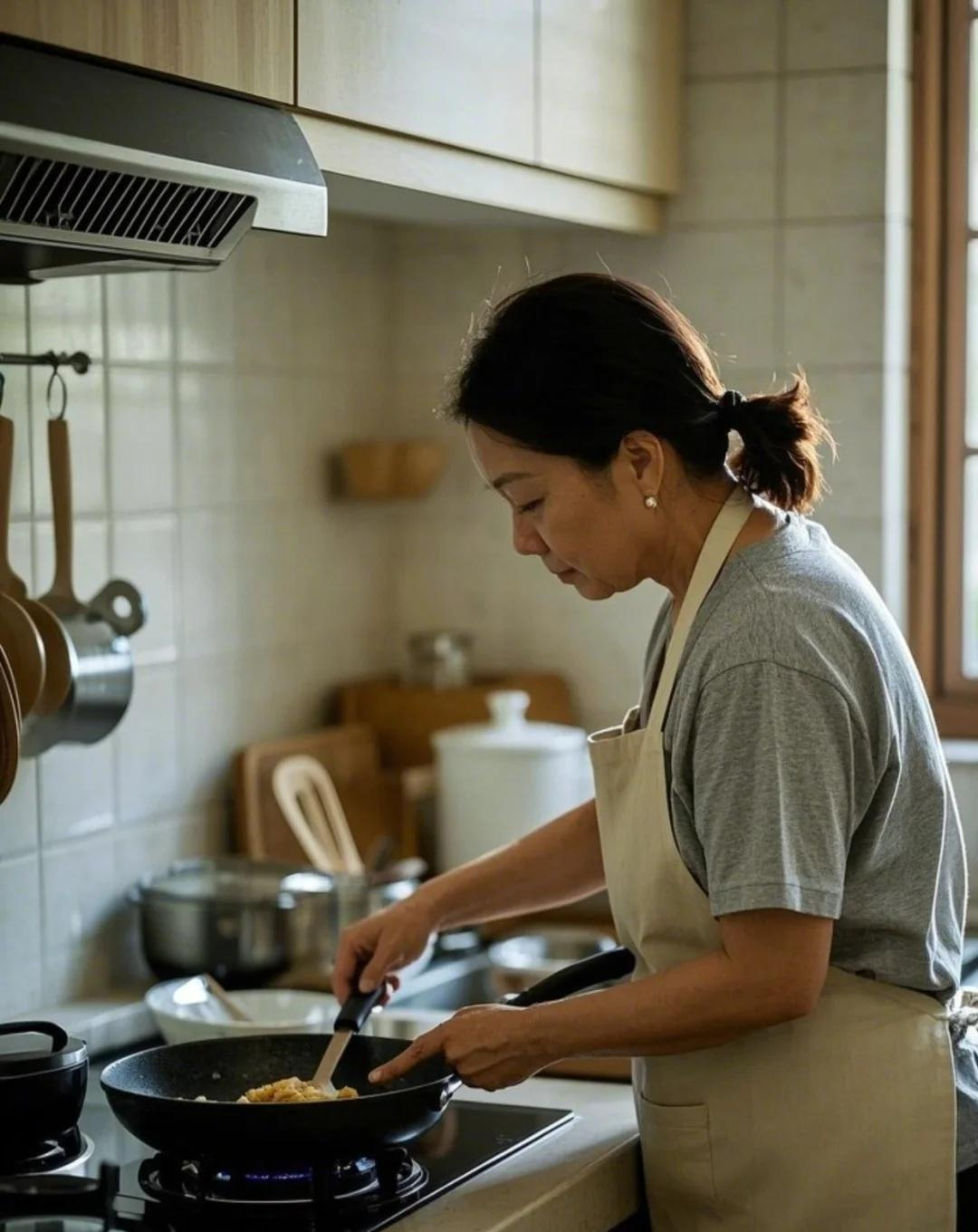 Người phụ nữ 50 tuổi khiến t&ocirc;i "đứng h&igrave;nh": Nh&agrave; gọn g&agrave;ng, sống đủ đầy m&agrave; gần như kh&ocirc;ng tốn tiền - Ảnh 1.