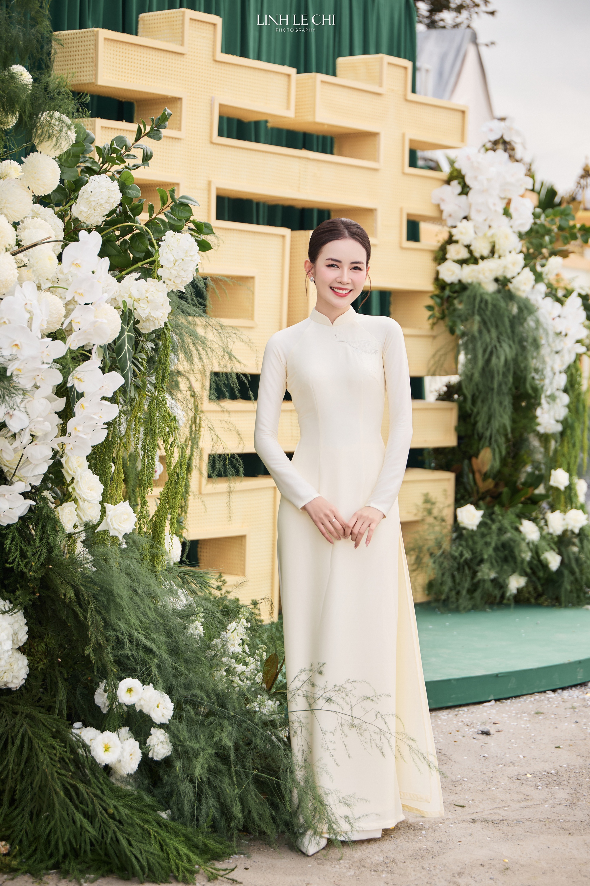 C&ocirc; g&aacute;i từng viral trong đ&aacute;m cưới Hoa hậu Đỗ H&agrave; l&ecirc;n xe hoa, nhan sắc c&ocirc; d&acirc;u ch&uacute; rể như x&eacute; truyện bước ra- Ảnh 2.