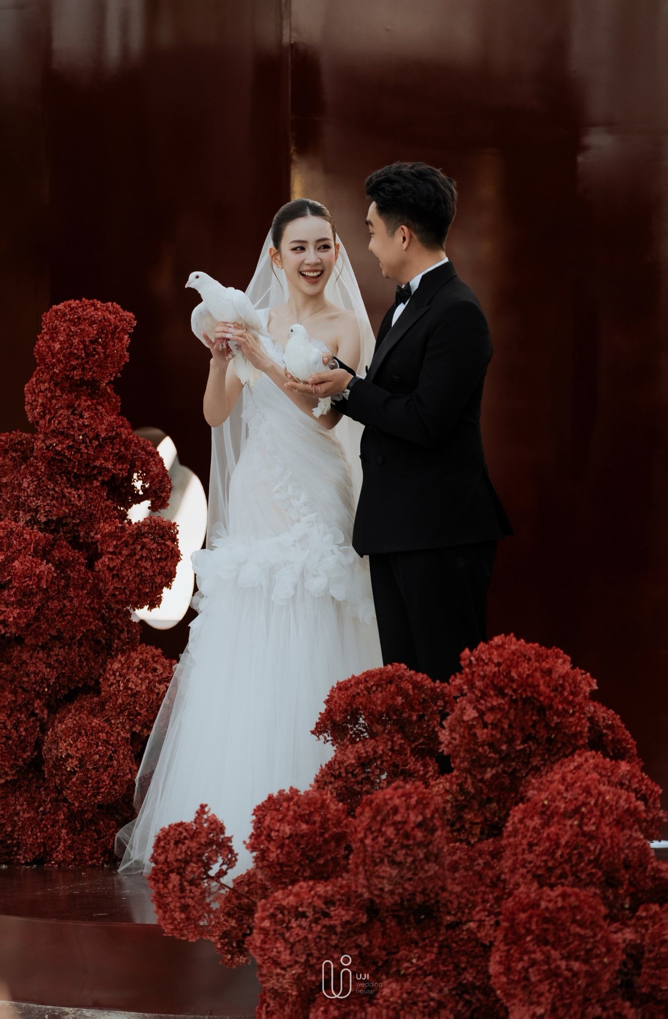 C&ocirc; g&aacute;i từng viral trong đ&aacute;m cưới Hoa hậu Đỗ H&agrave; l&ecirc;n xe hoa, nhan sắc c&ocirc; d&acirc;u ch&uacute; rể như x&eacute; truyện bước ra- Ảnh 10.