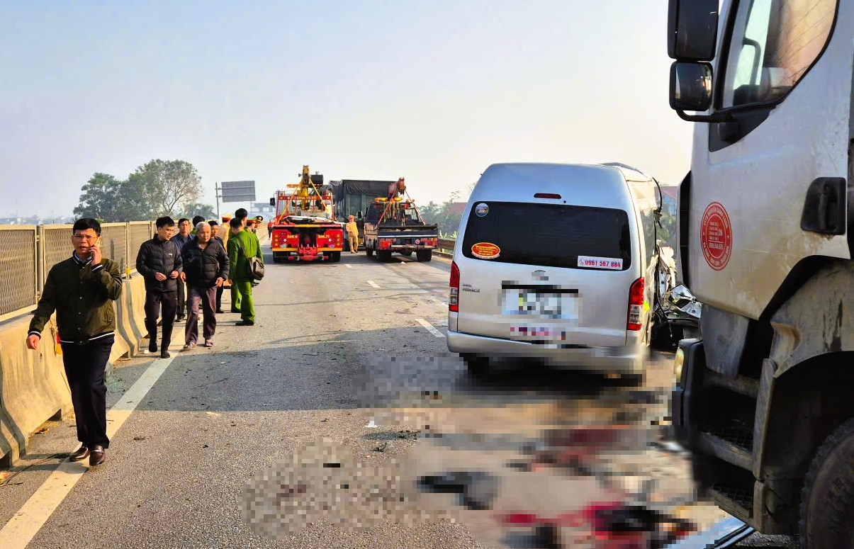 Tin mới vụ tai nạn thảm khốc tr&ecirc;n cao tốc khiến 4 người chết, 5 người bị thương - Ảnh 2.