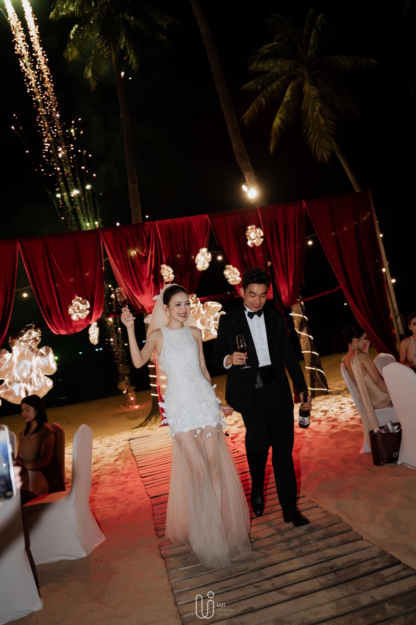 C&ocirc; g&aacute;i từng viral trong đ&aacute;m cưới Hoa hậu Đỗ H&agrave; l&ecirc;n xe hoa, nhan sắc c&ocirc; d&acirc;u ch&uacute; rể như x&eacute; truyện bước ra- Ảnh 14.