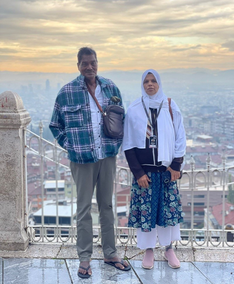 Người bán nước mía gây bất ngờ khi đặt chân tới 10 quốc gia - Ảnh 2.