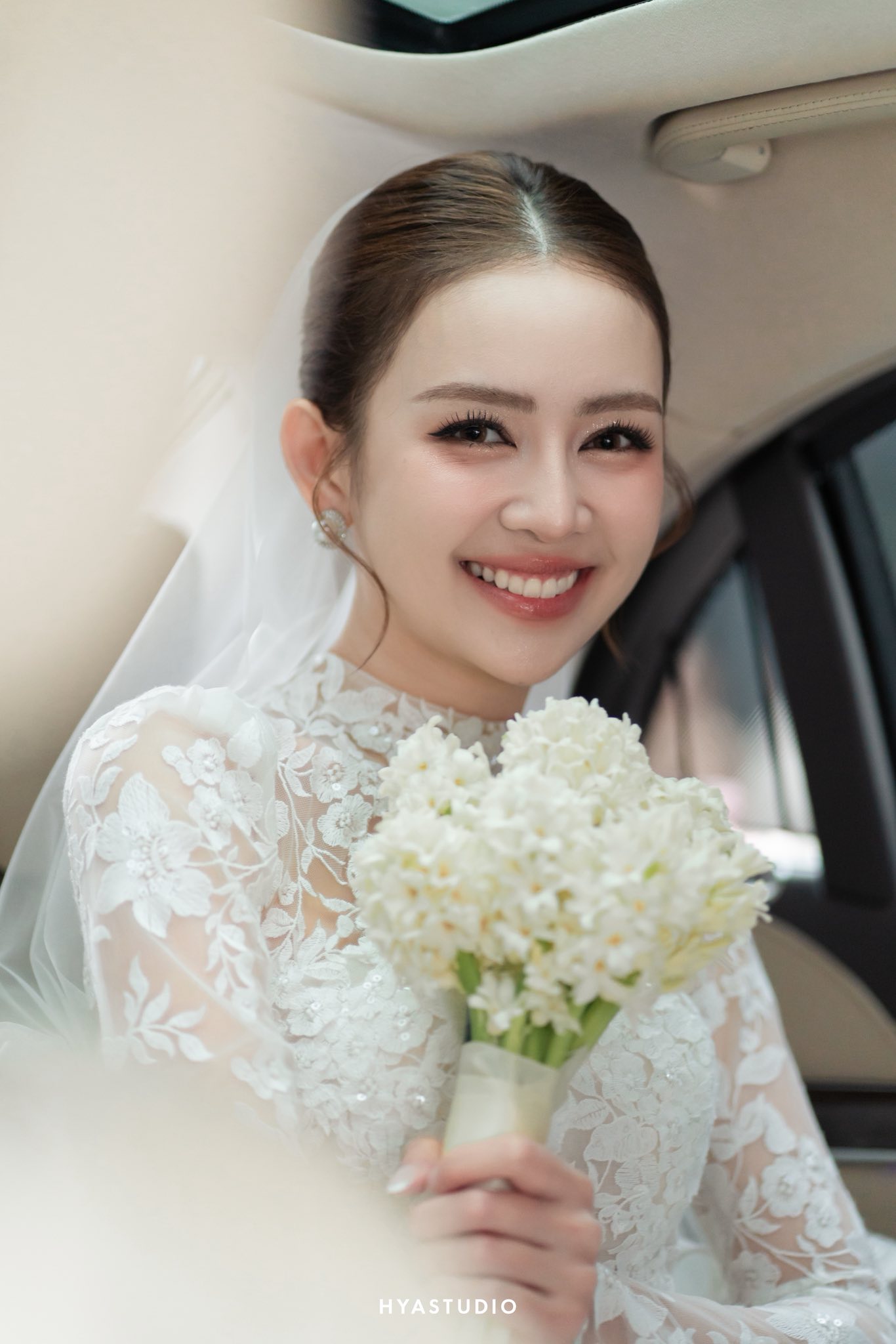 C&ocirc; g&aacute;i từng viral trong đ&aacute;m cưới Hoa hậu Đỗ H&agrave; l&ecirc;n xe hoa, nhan sắc c&ocirc; d&acirc;u ch&uacute; rể như x&eacute; truyện bước ra- Ảnh 6.