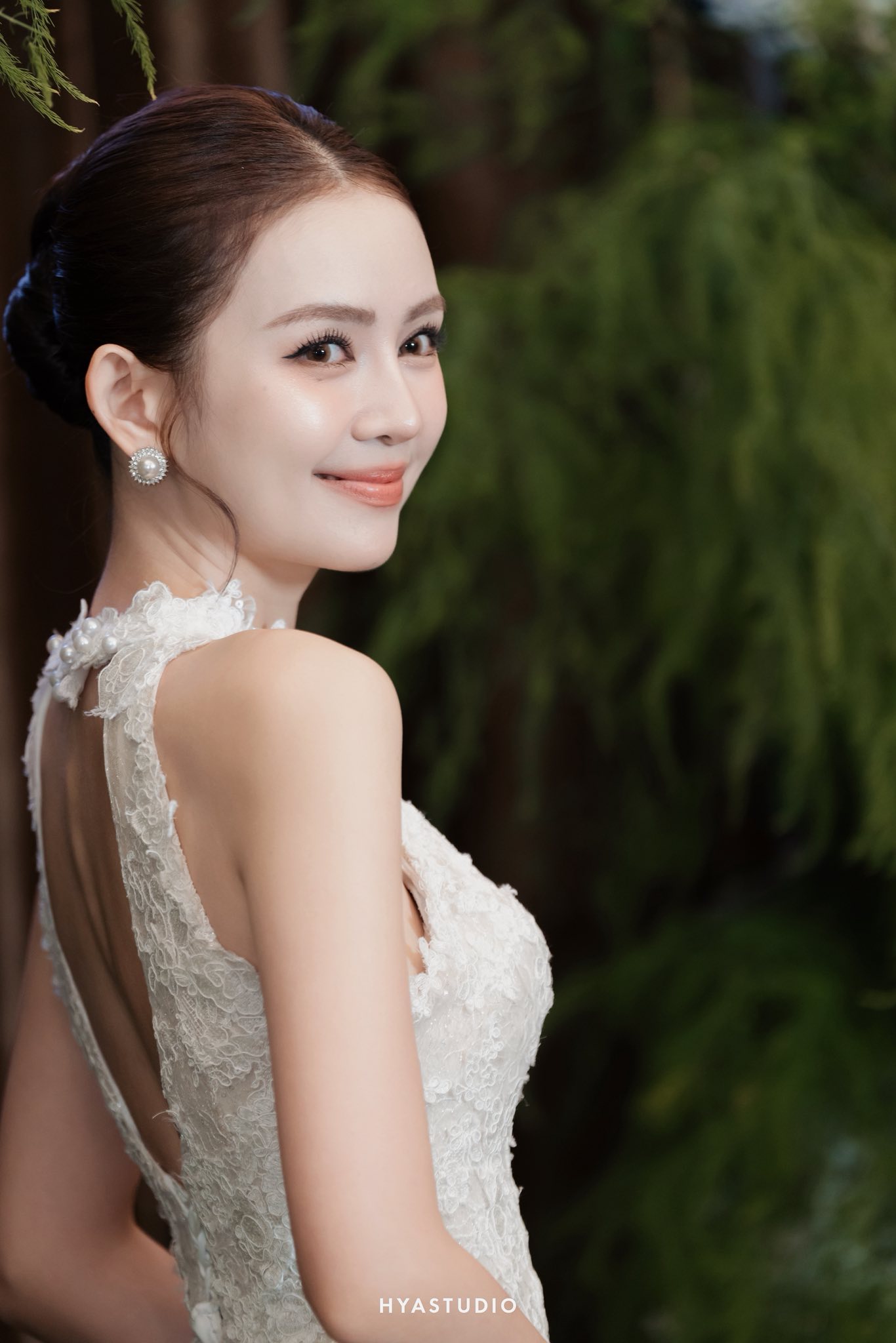 C&ocirc; g&aacute;i từng viral trong đ&aacute;m cưới Hoa hậu Đỗ H&agrave; l&ecirc;n xe hoa, nhan sắc c&ocirc; d&acirc;u ch&uacute; rể như x&eacute; truyện bước ra- Ảnh 8.