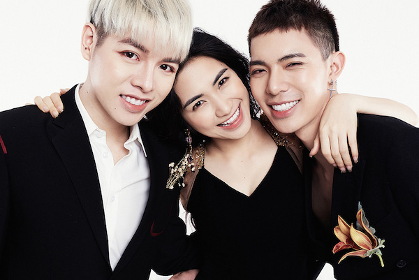 Đức Ph&uacute;c - Erik l&agrave;m g&igrave; m&agrave; khiến H&ograve;a Minzy bật kh&oacute;c?- Ảnh 6.