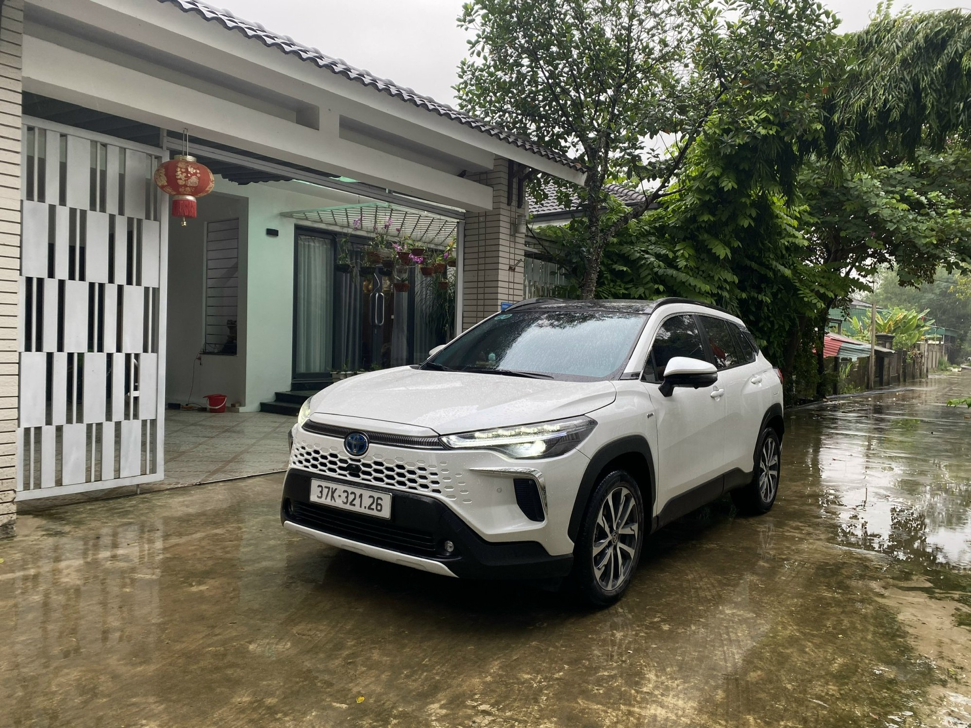 Xe điện bán nhiều thì rõ rồi nhưng hybrid tăng thế này mới rõ 1 điều khó ai phủ nhận được tại Việt Nam!- Ảnh 4. Xe điện bán nhiều thì rõ rồi nhưng hybrid tăng thế này mới rõ 1 điều khó ai phủ nhận được tại Việt Nam!- Ảnh 4.