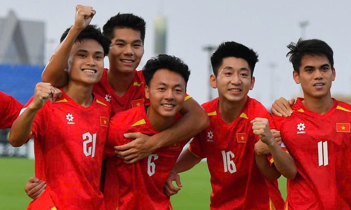 TRỰC TIẾP U23 Việt Nam vs U23 UAE: HLV Kim Sang-sik kết th&uacute;c "c&aacute;i dớp" k&eacute;o d&agrave;i 24 năm? VTV5, TV360 - Ảnh 1.