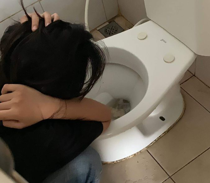 Nữ Sinh Viên 20 Tuổi Buộc Phải Cắt Bỏ Tử Cung Để 