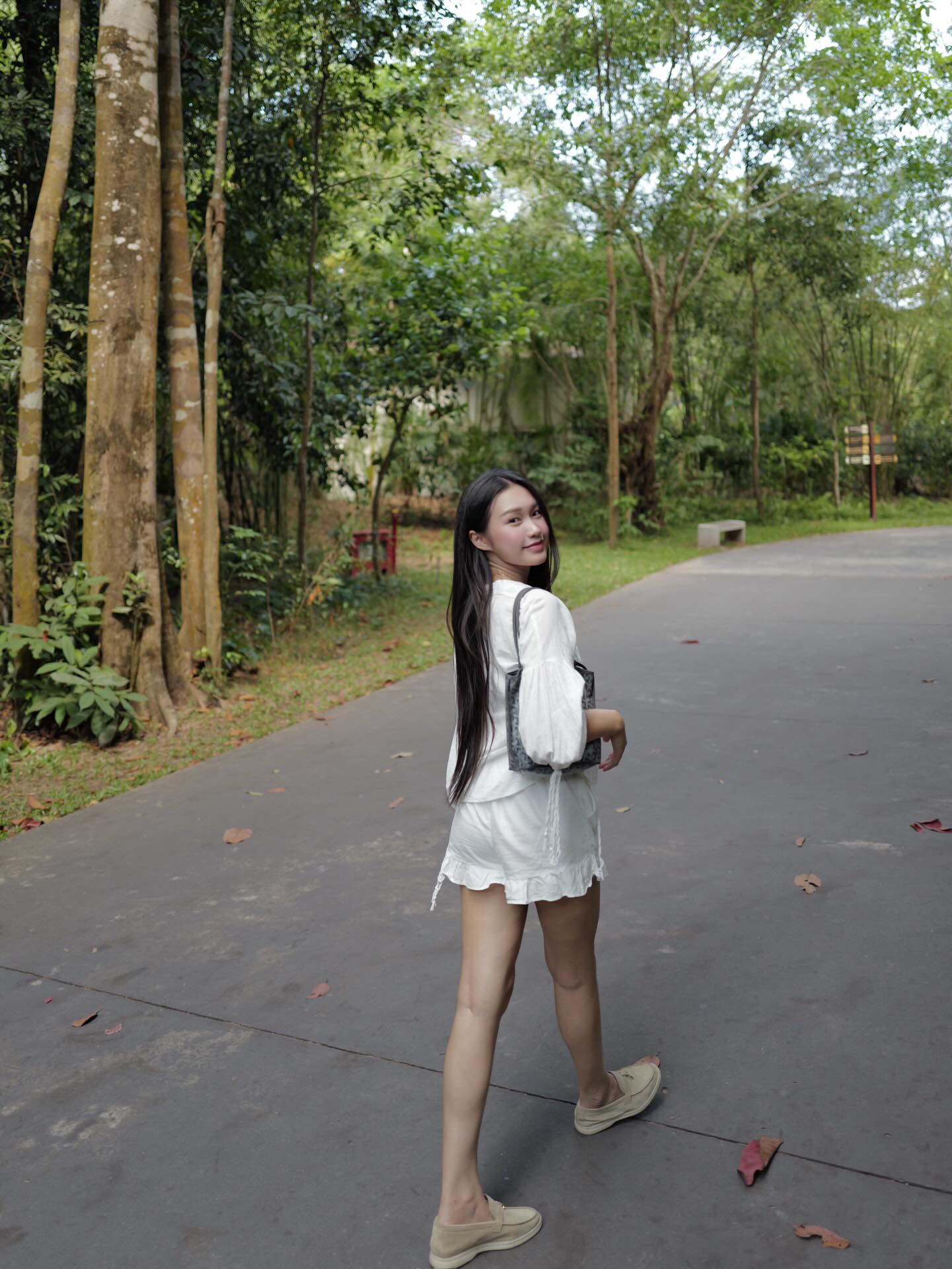 Tiểu thư Do&atilde;n Hải My khoe nhan sắc xinh đẹp, cao tay xử l&yacute; loạt tin đồn bất ho&agrave; với nh&agrave; Văn Hậu- Ảnh 6.