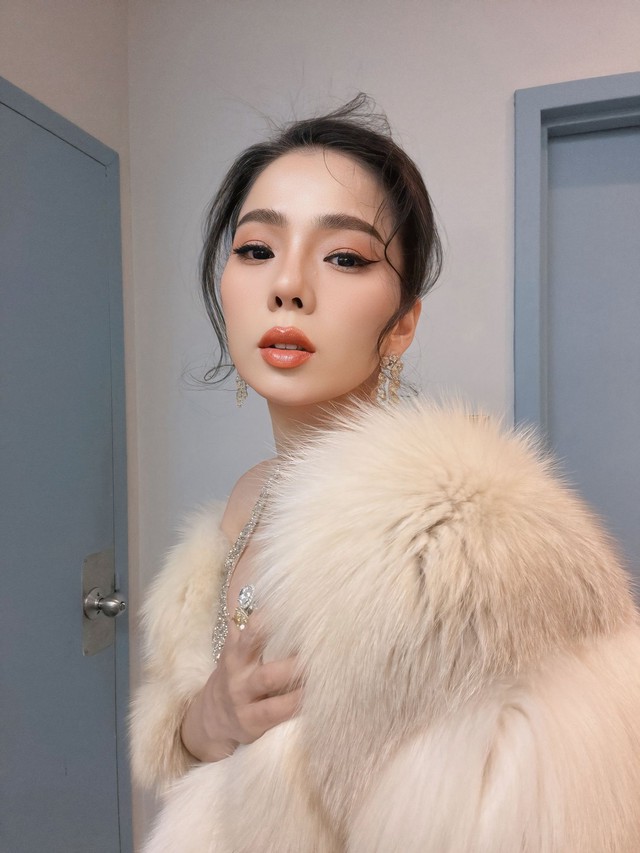 Lệ Quyên hẹn hò Lâm Bảo Châu, tươi cười đi đánh pickleball giữa lúc Sở VH&TT TP.HCM vào cuộc vụ phát ngôn thô tục- Ảnh 3.