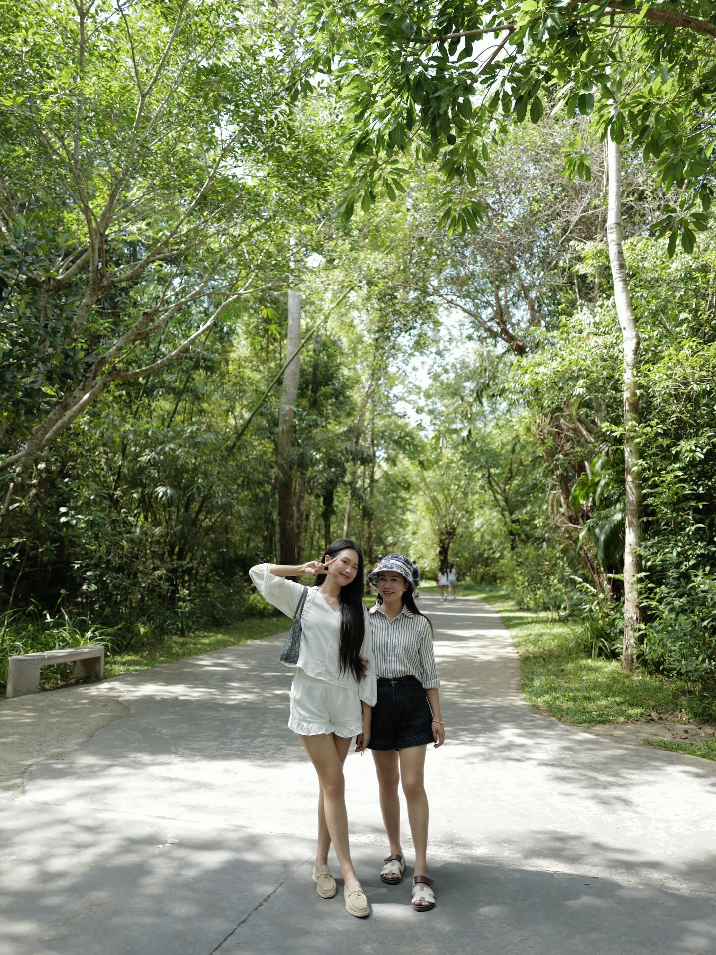 Tiểu thư Do&atilde;n Hải My khoe nhan sắc xinh đẹp, cao tay xử l&yacute; loạt tin đồn bất ho&agrave; với nh&agrave; Văn Hậu- Ảnh 4.