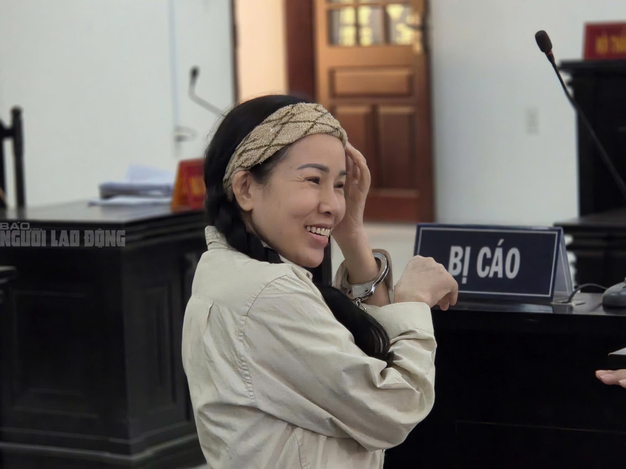 To&agrave; cảnh phi&ecirc;n x&eacute;t xử YouTuber Đinh Lan "n&oacute;i xấu" b&agrave; Nguyễn Phương Hằng - Ảnh 3.