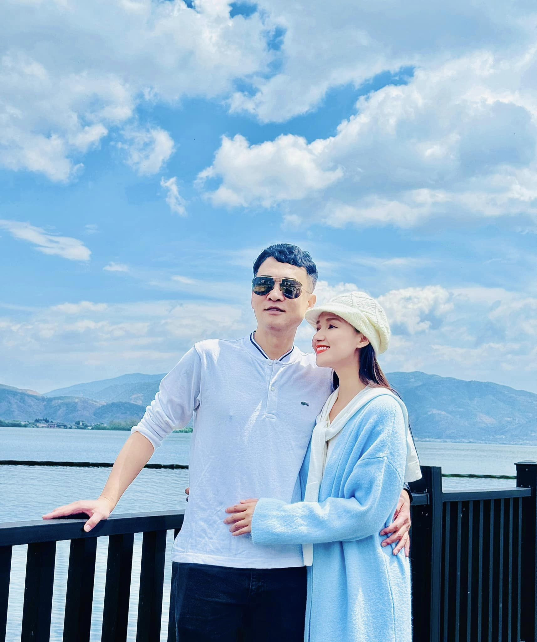 Nữ diễn vi&ecirc;n gi&agrave;u bậc nhất miền Bắc: 40 tuổi cực xinh đẹp, sở hữu chuỗi si&ecirc;u thị, th&iacute;ch chơi kim cương - Ảnh 2.