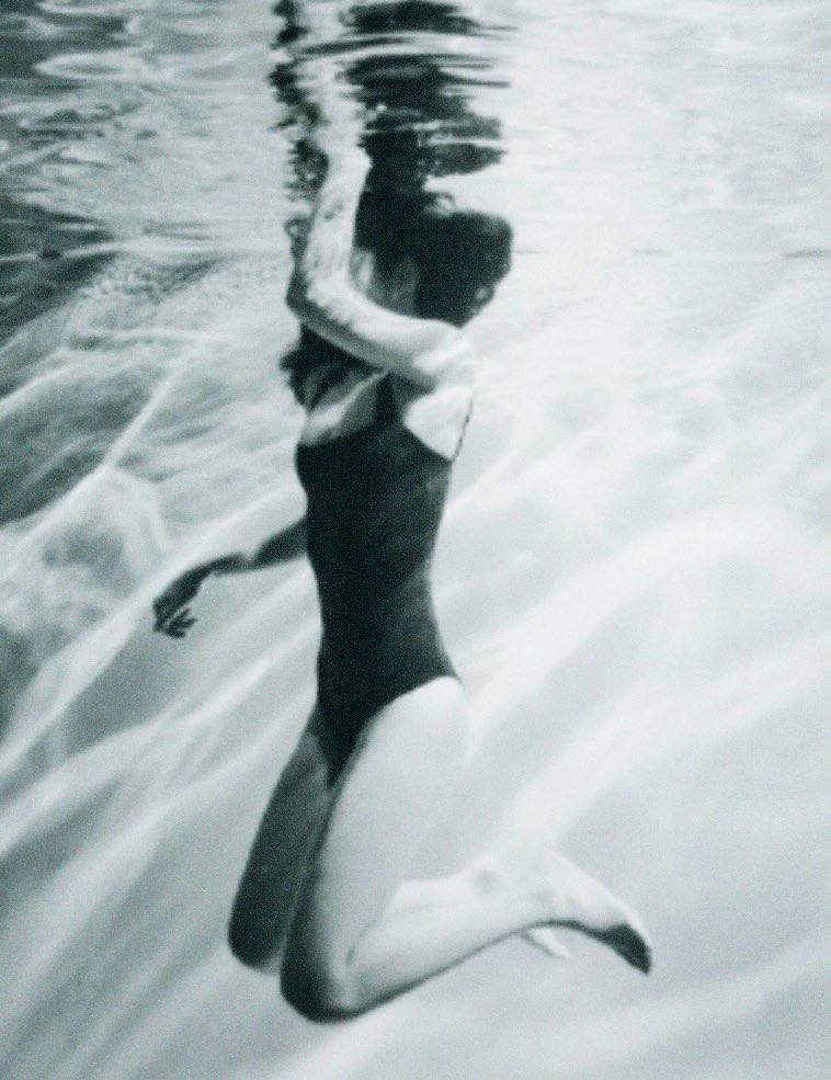 Sang tuổi 30, Jennie tung loạt ảnh khiến cả MXH phải ồn- Ảnh 7.