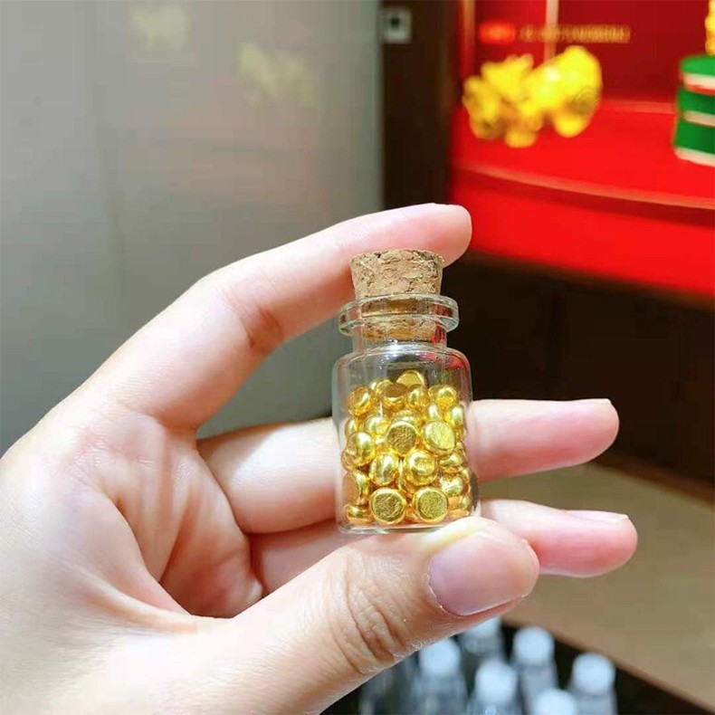 Giờ ai còn khoe đồ hiệu nữa, khoe vàng mới chất- Ảnh 3.