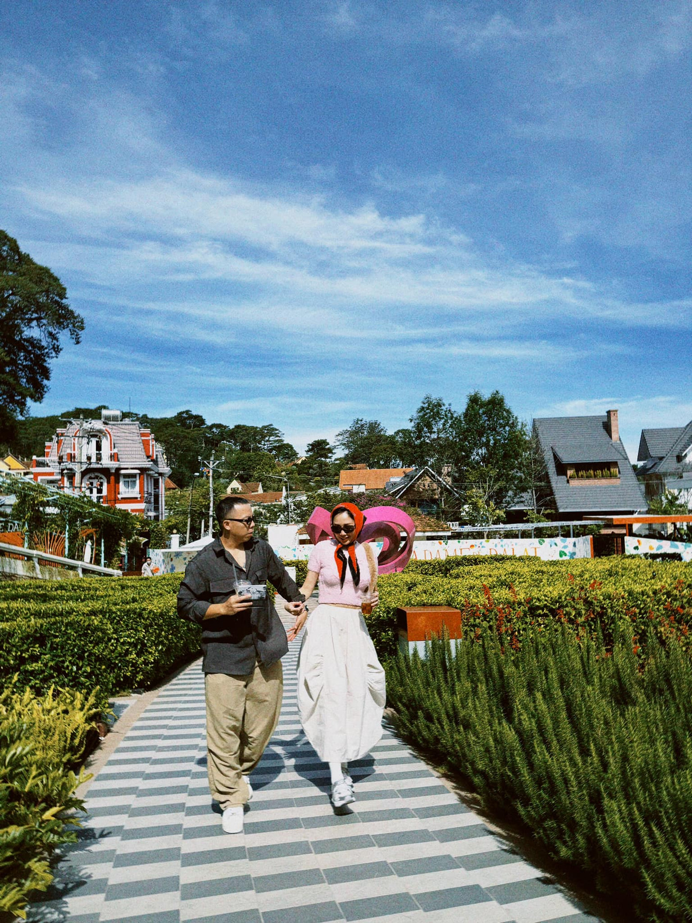 Tóc Tiên - Touliver ly hôn sau 10 năm yêu và cưới, netizen tiếc nuối: “Thương Tóc Tiên và cũng thương cho cả Touliver..." - Ảnh 4.