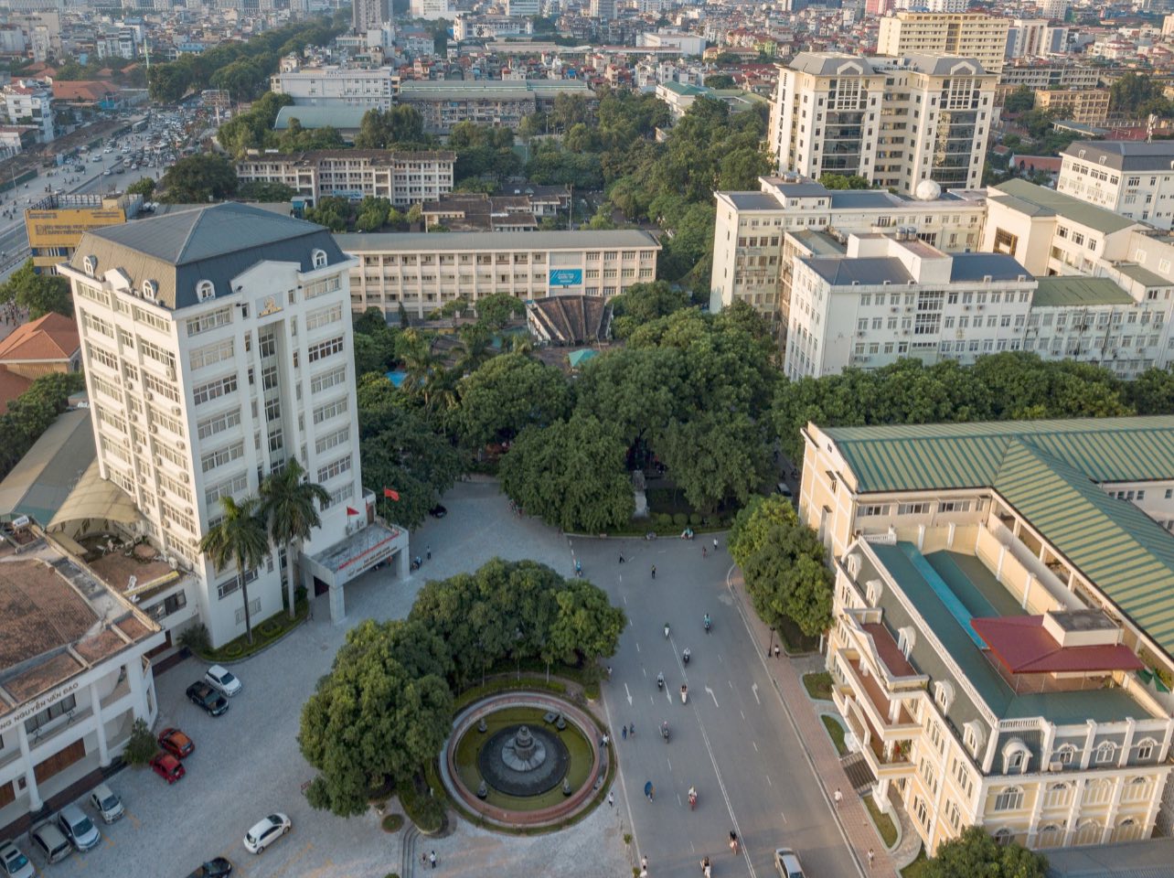 Đại học Quốc gia H&agrave; Nội: Ng&ocirc;i trường h&agrave;ng đầu Việt Nam năm 2026 - Ảnh 6.