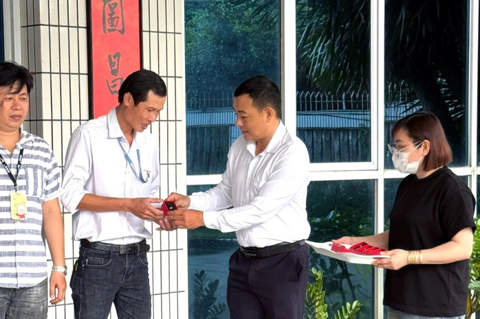 Thư hư một doanh nghiệp ở Đồng Tháp thưởng Tết bằng vàng cho 1.000 công nhân? - Ảnh 1.