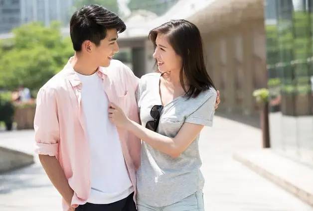 Không phải chiêu trò phòng the: 5 yếu tố thật sự quyết định "hormone hạnh phúc" của phụ nữ- Ảnh 1.