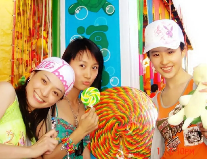 Kh&ocirc;ng ai tin đ&acirc;y l&agrave; Lưu Diệc Phi - Ảnh 2.