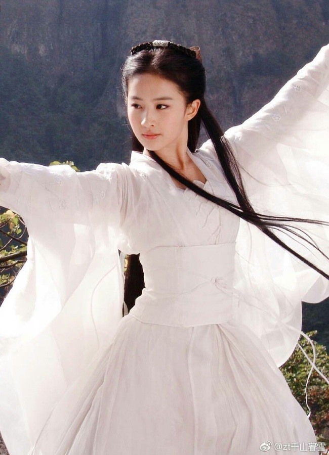 Kh&ocirc;ng ai tin đ&acirc;y l&agrave; Lưu Diệc Phi - Ảnh 6.