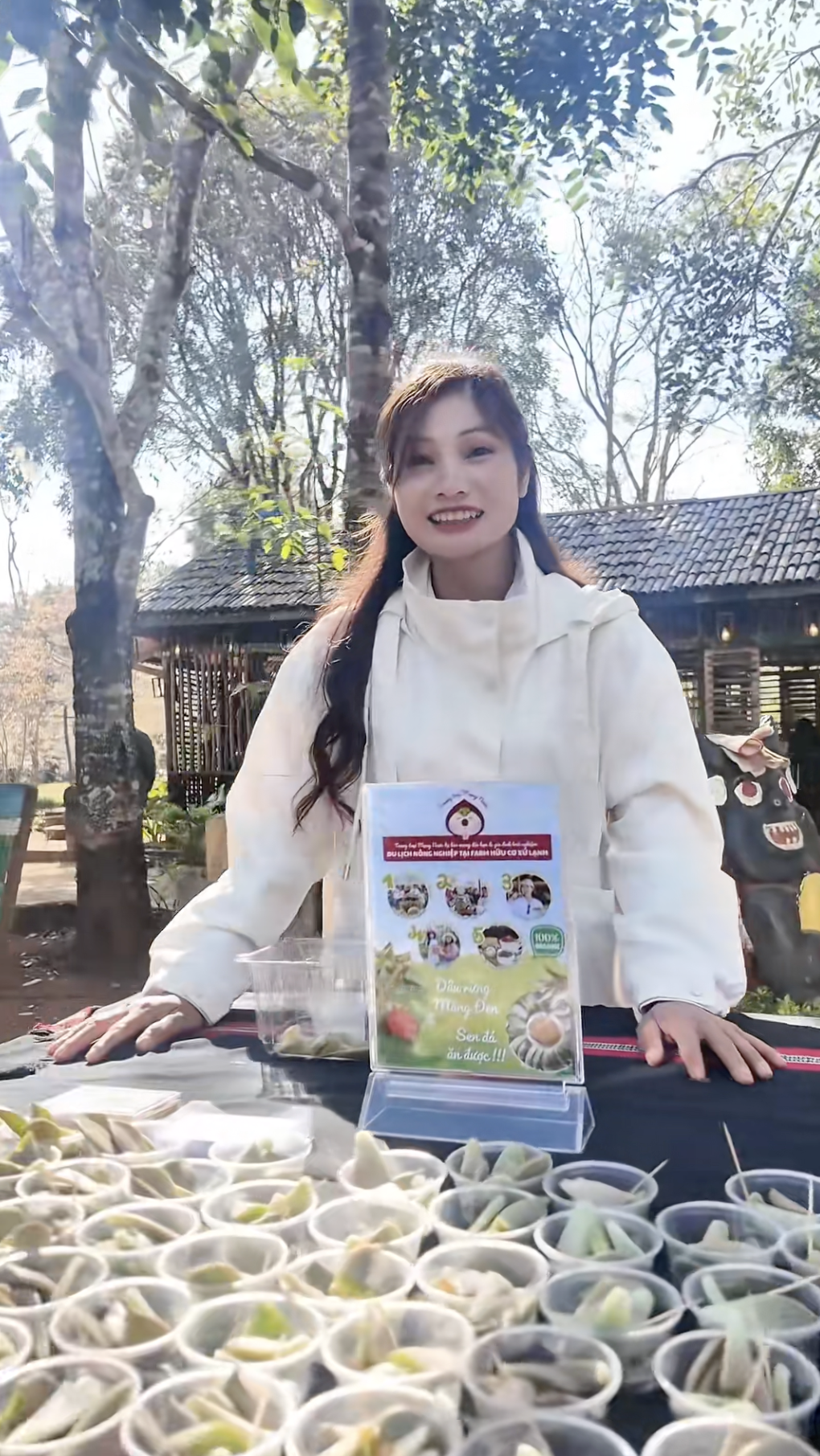 Cảnh báo trào lưu ăn sống sen đá chấm muối ớt, cẩn thận rước họa vào thân- Ảnh 10.