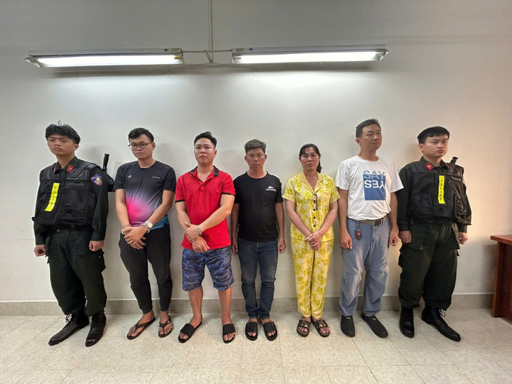 Công an TP . HCM triệt phá đường dây mua bán vũ khí quân dụng liên tỉnh - Ảnh 1.