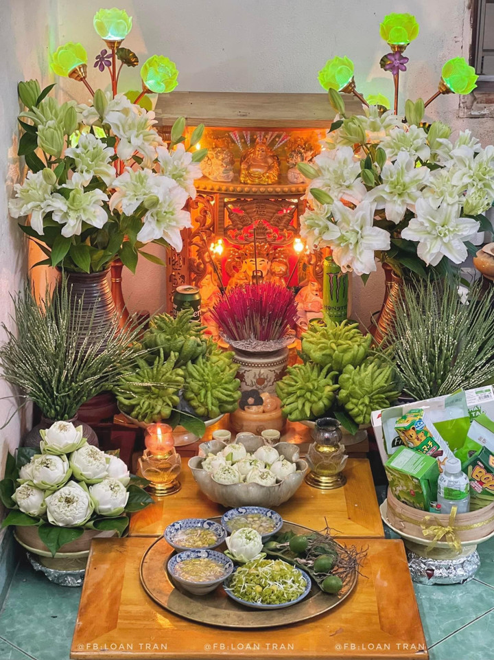 Mâm cúng thần Tài ngày rằm và mùng 1 gồm những lễ vật gì? - Ảnh 1.