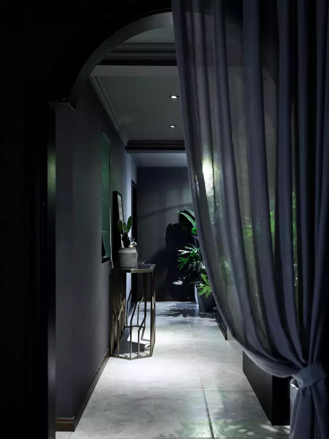 Sau ly hôn, tôi chi hơn 3,5 tỷ đồng cải tạo căn nhà 150m² toàn màu đen: Đó là cách tôi bước qua giai đoạn tăm tối nhất đời mình- Ảnh 2.