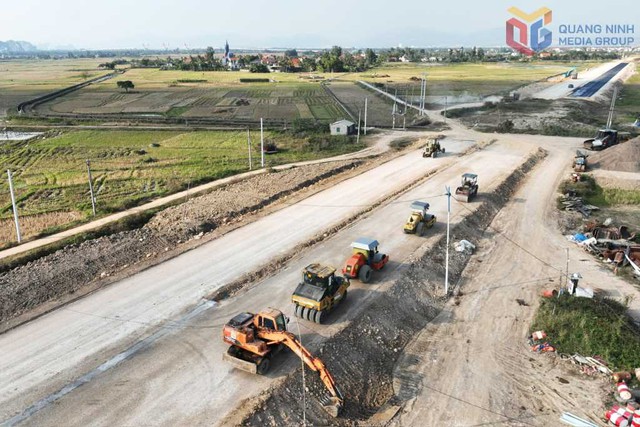 Băng qua s&ocirc;ng ng&ograve;i, ao đầm, dự &aacute;n hạ tầng ngh&igrave;n tỷ của Quảng Ninh ra sao sau 4 năm thi c&ocirc;ng?- Ảnh 1.