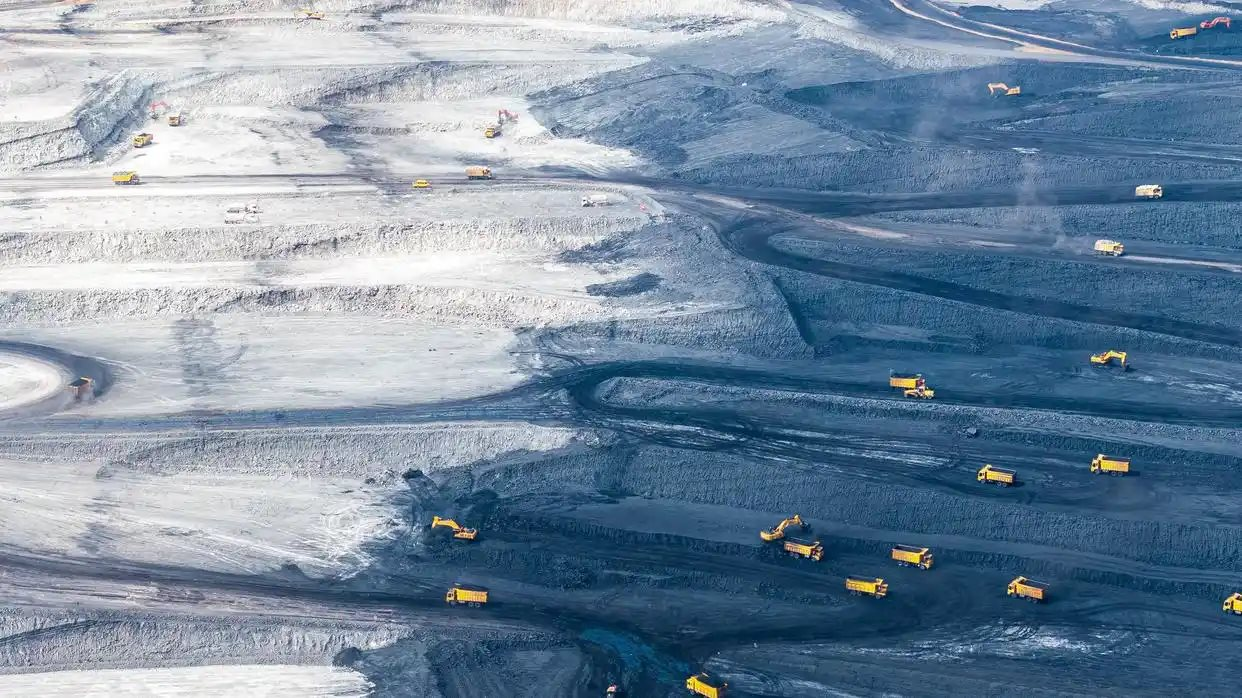 Phát triển mỏ than thông minh tại Tân Cương với công nghệ không người lái - Ảnh 1.