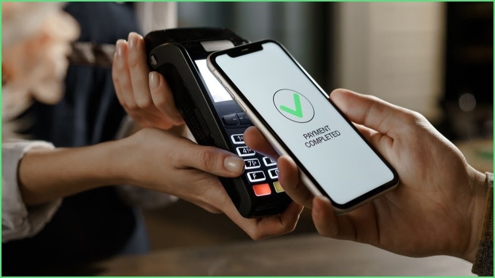 Ghost tapping: Tội phạm c&ocirc;ng nghệ mới khiến tiền trong t&agrave;i khoản bốc hơi nhanh ch&oacute;ng - Ảnh 1.