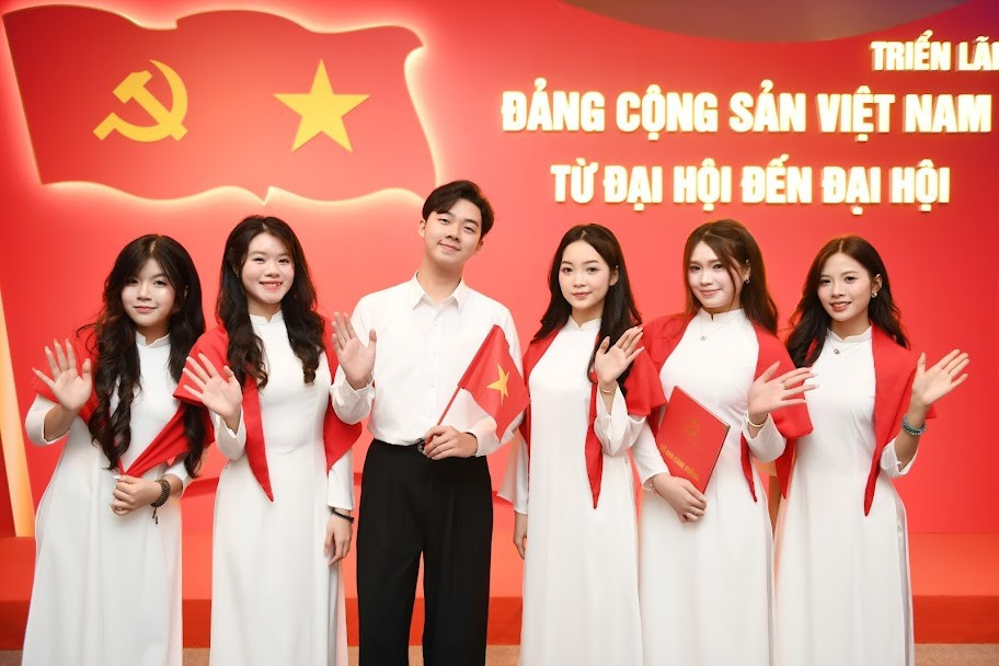 Đại hội XIV của Đảng: Khởi đầu kỷ nguyên phát triển mạnh mẽ cho Việt Nam - Ảnh 2.