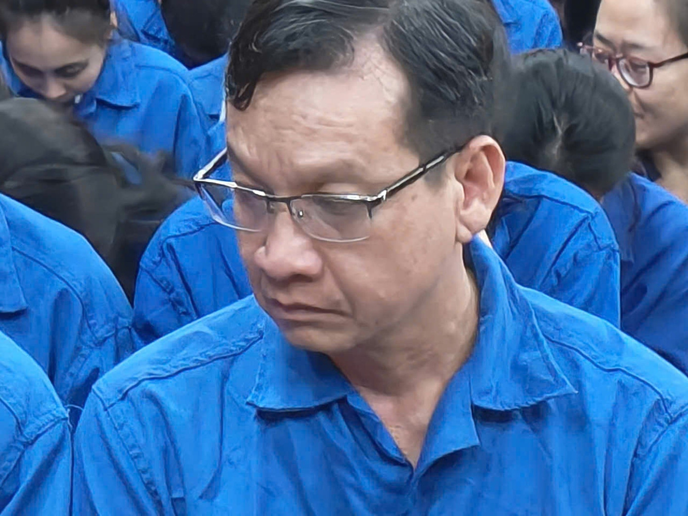 Cựu c&aacute;n bộ Văn ph&ograve;ng Ch&iacute;nh phủ nhận hối lộ 50 - 100 triệu đồng mỗi th&aacute;ng - Ảnh 2.