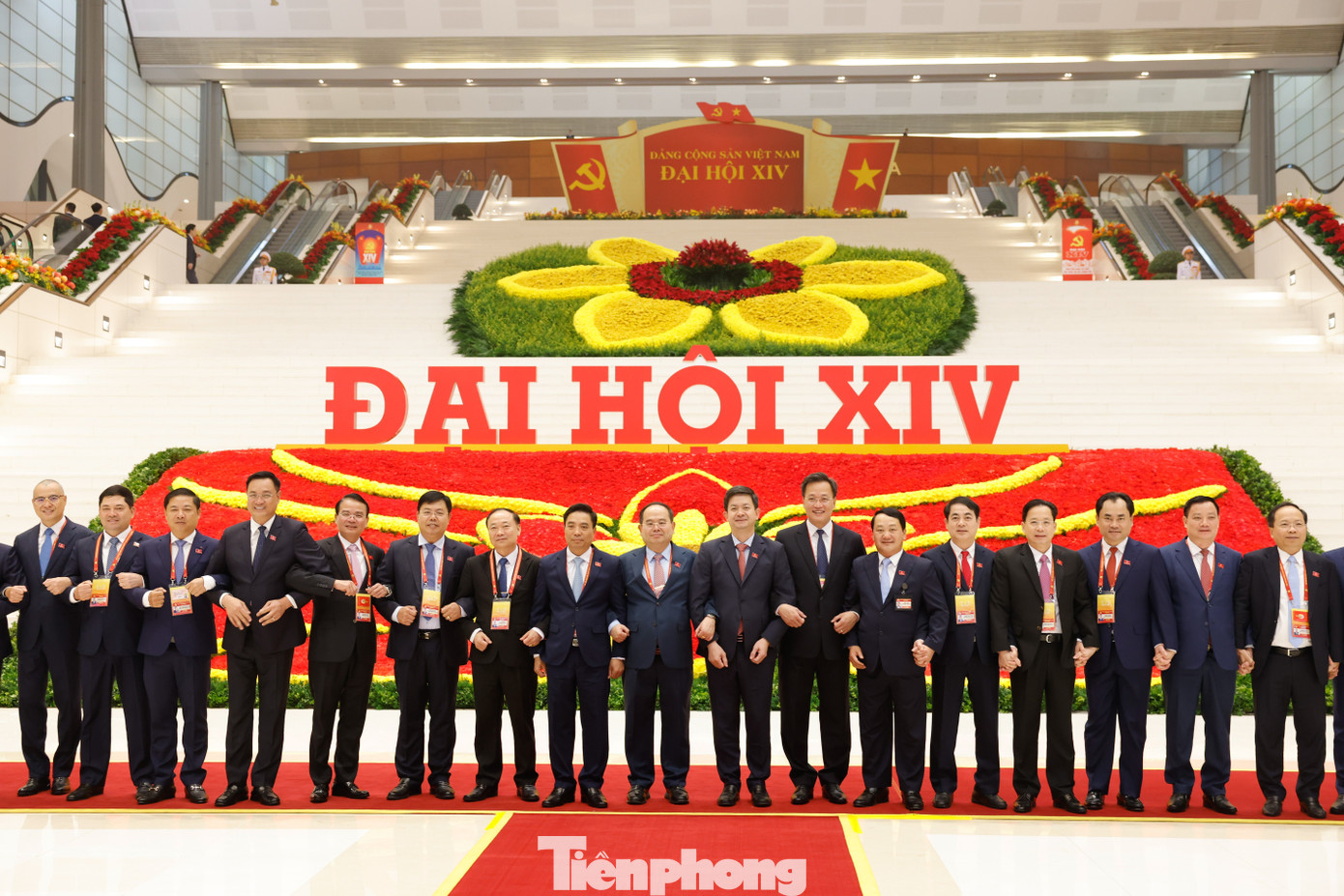 Lãnh đạo Đảng và Nhà nước dự phiên trù bị Đại hội XIV của Đảng tại Hà Nội - Ảnh 10.