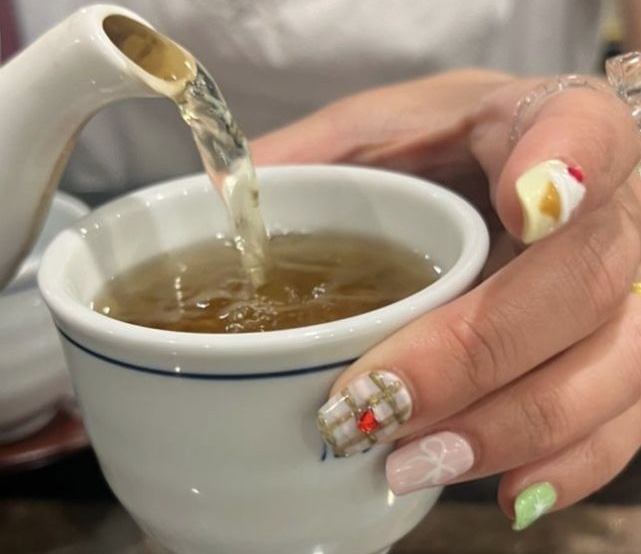 4 loại nước s&aacute;ng dậy kh&aacute;t kh&ocirc; cổ cũng TUYỆT ĐỐI kh&ocirc;ng uống: Ph&aacute; gan, hại thận, "đ&aacute;nh cắp" tuổi thọ - Ảnh 2.