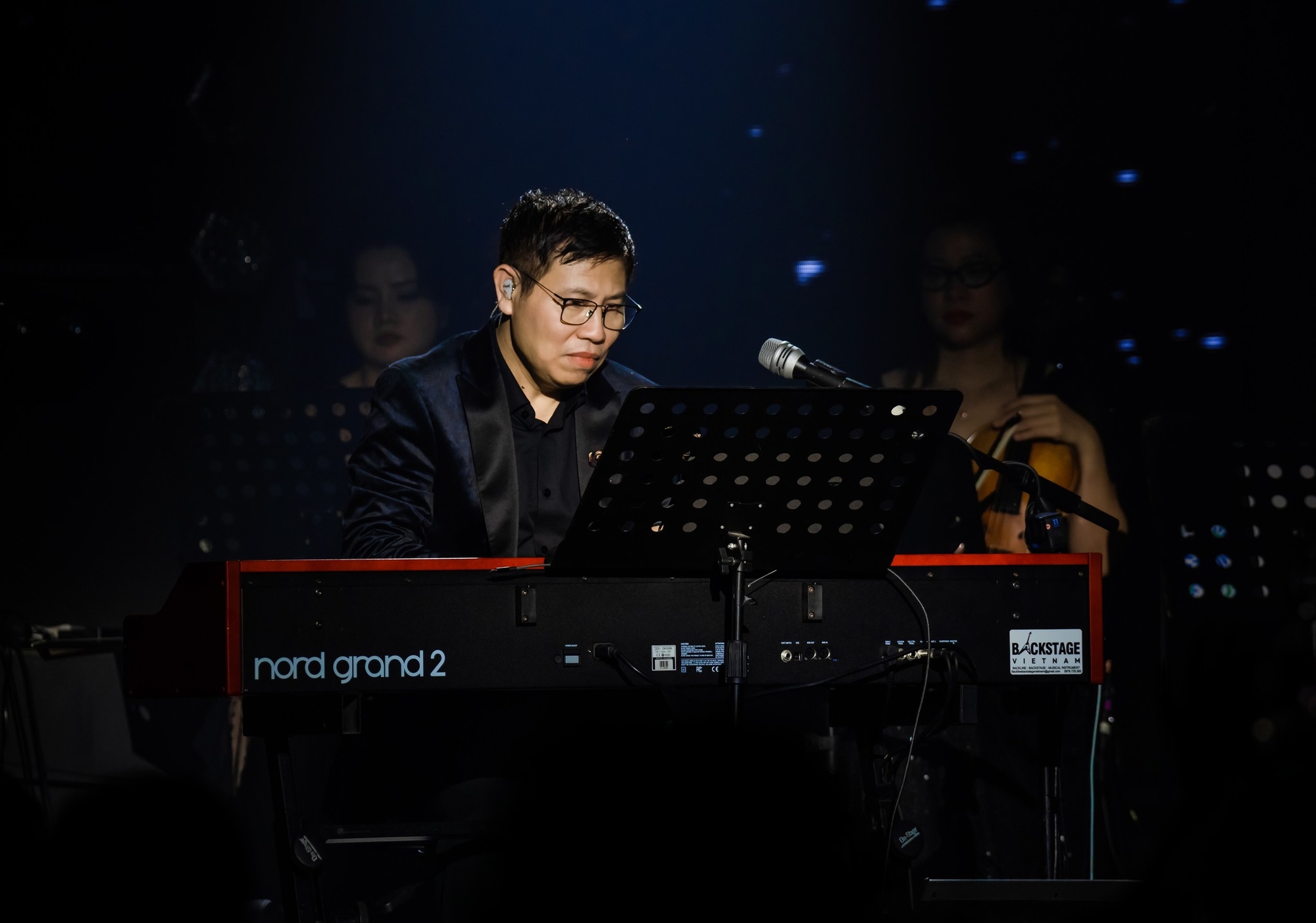 Show Về Đ&acirc;y Bốn C&aacute;nh Chim Trời bị huỷ đột ngột: &ldquo;Đừng đ&ograve;i hỏi nghệ sĩ phải &lsquo;cống hiến&rsquo; trong sự bất c&ocirc;ng&rdquo;- Ảnh 6.