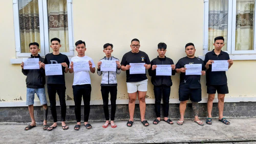 Bắt nhiều vụ xuất nhập cảnh tr&aacute;i ph&eacute;p v&agrave; đối tượng truy n&atilde; tại T&acirc;y Ninh - Ảnh 1.