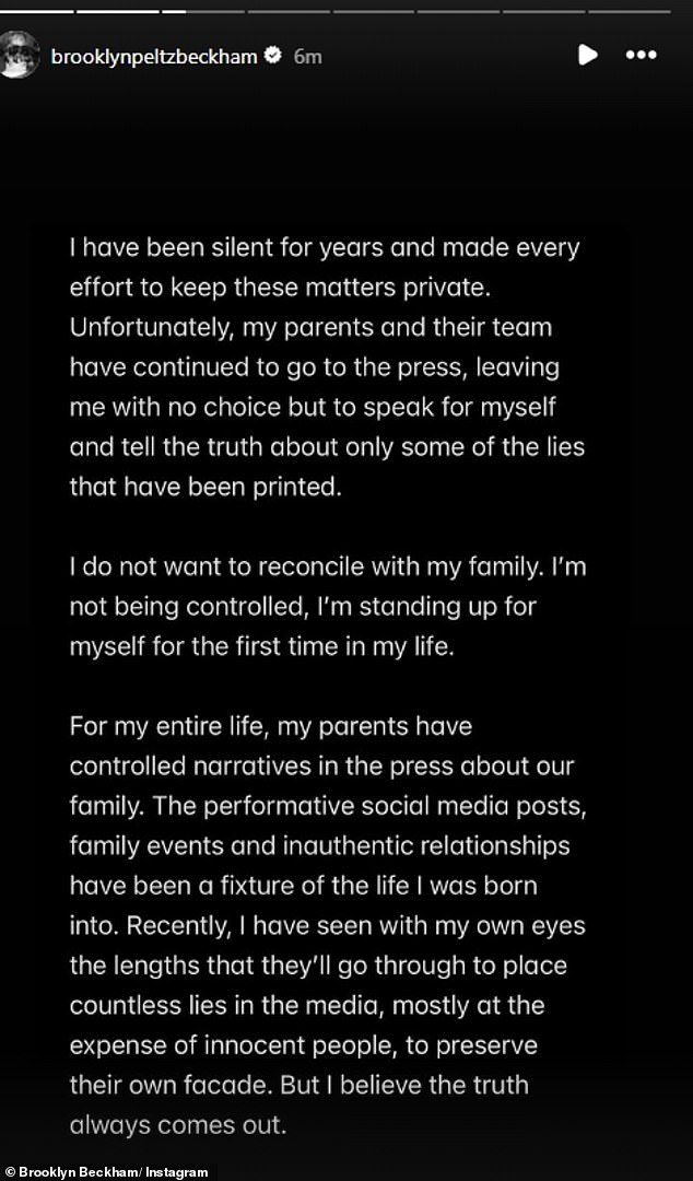 Chấn động: Con trai Beckham chính thức đăng đàn tố cáo bố mẹ kiểm soát, phá hoại hôn nhân, gây lo âu nghiêm trọng- Ảnh 1.