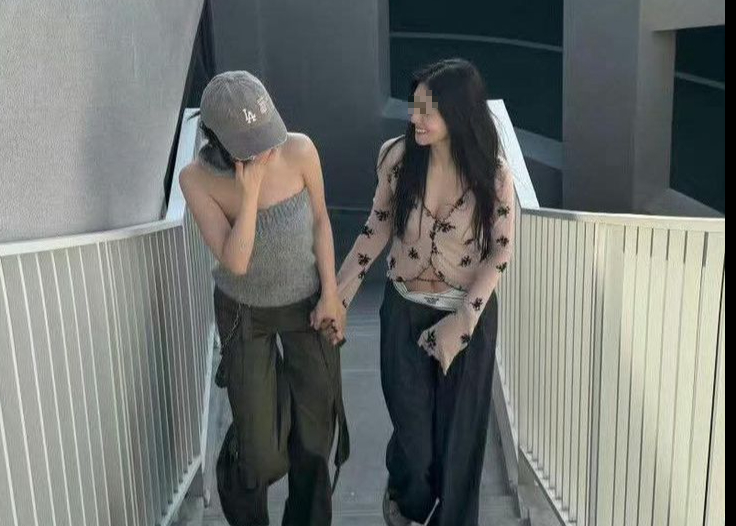 Nữ kế to&aacute;n 3 năm kh&ocirc;ng l&agrave;m "chuyện ấy" nhưng mắc virus g&acirc;y ung thư cổ tử cung, b&aacute;c sĩ tiết lộ nguy&ecirc;n nh&acirc;n bất ngờ - Ảnh 2.