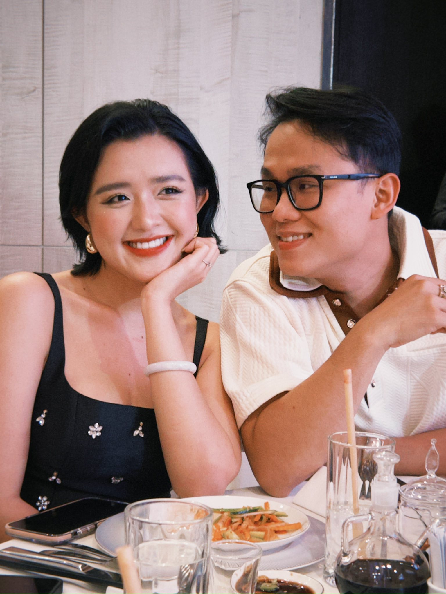 Á hậu ở Người Ấy Là Ai thông báo cưới, chú rể Công Vinh bảnh ghê!- Ảnh 7.