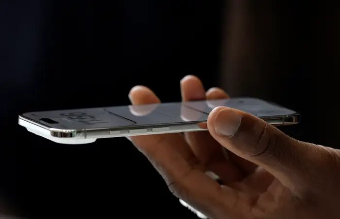 IPhone Air giảm giá sốc đến 9 triệu đồng chỉ sau 4 tháng ra mắt tại Việt Nam - Ảnh 4.