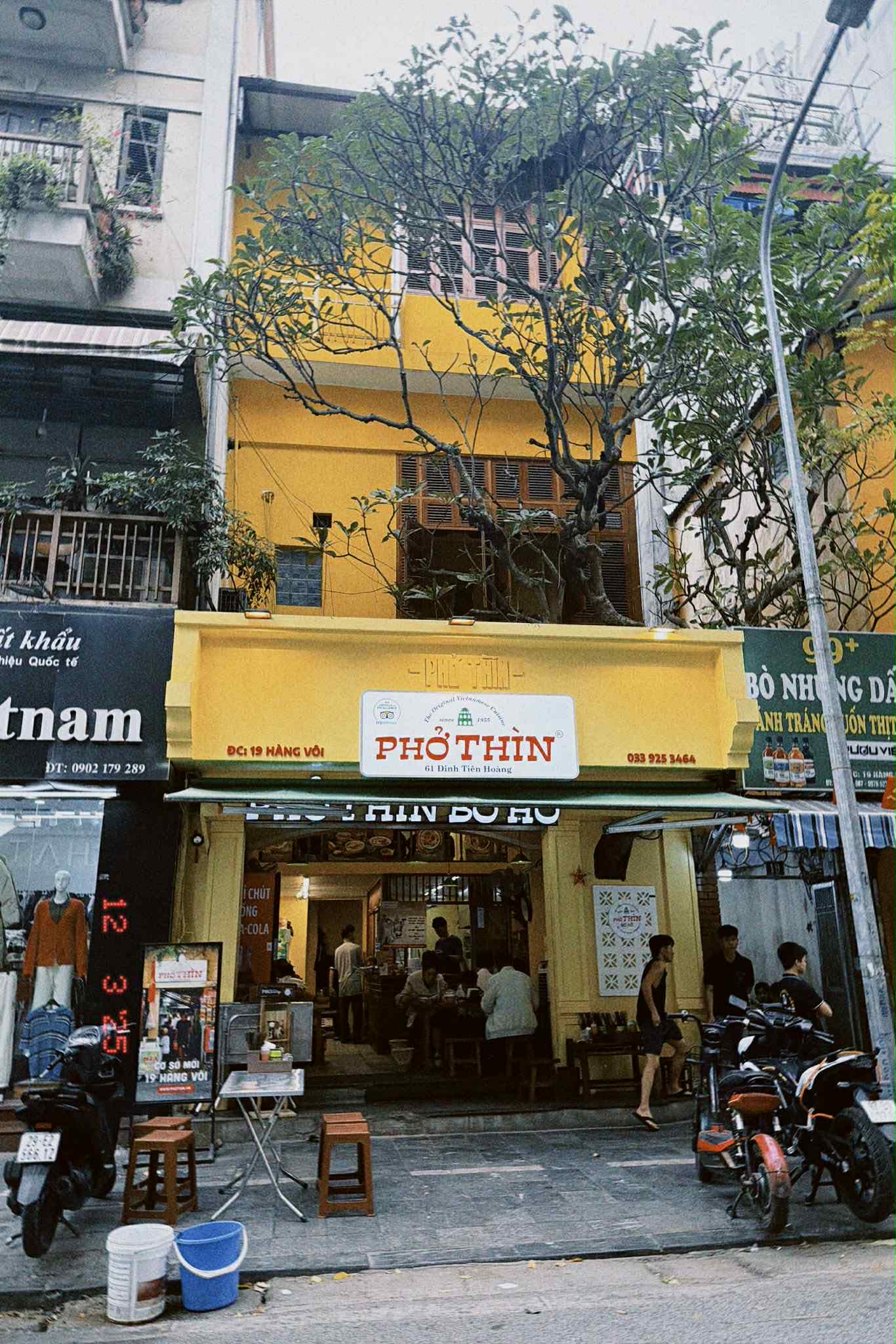 Phở Th&igrave;n Bờ Hồ ch&iacute;nh thức dỡ bỏ sau 70 năm- Ảnh 6.