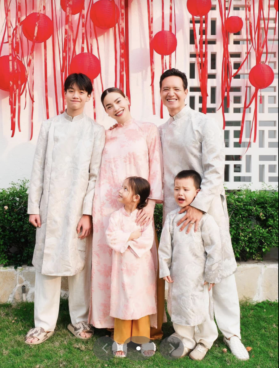 Subeo mới 15 tuổi đ&atilde; cao 1m8, hưởng trọn "gen cao kều" của mẹ: "Anh cả quốc d&acirc;n", cao lớn vững ch&atilde;i v&agrave; cực m&ecirc; chăm em - Ảnh 17.