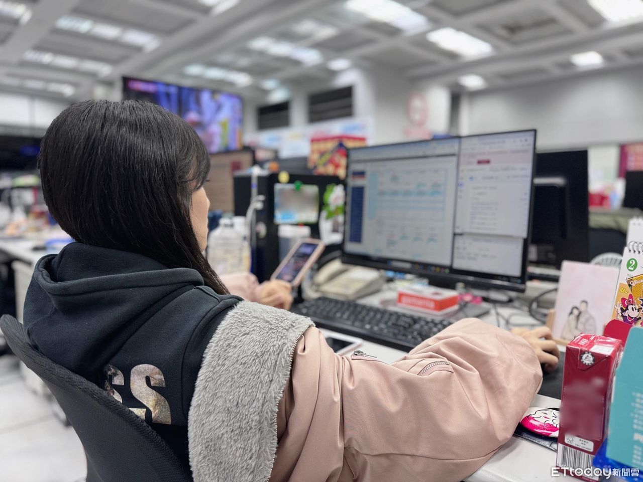 Công ty cho nghỉ Tết Nguyên đán 35 ngày và thưởng thêm cho nhân viên quay lại làm việc - Ảnh 1.