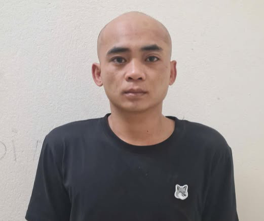 Bắt chủ cửa hàng điện thoại Nguyễn Hữu Tài SN 1990 - Ảnh 1.