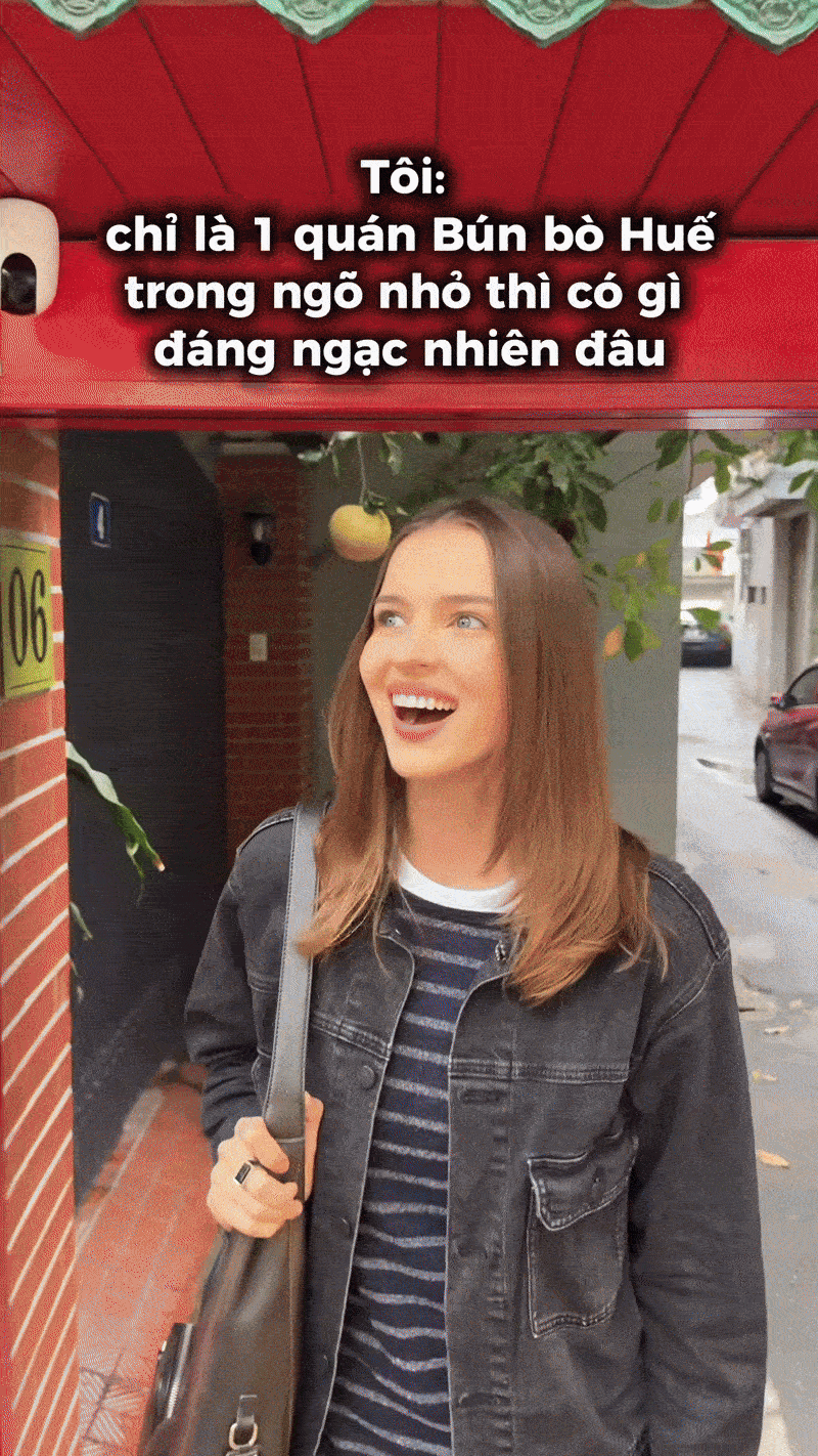 Kh&aacute;ch T&acirc;y cho&aacute;ng khi bước v&agrave;o qu&aacute;n b&uacute;n b&ograve; Huế ở Việt Nam: Gi&aacute; b&aacute;t b&uacute;n c&ograve;n g&acirc;y bất ngờ hơn nữa - Ảnh 1.